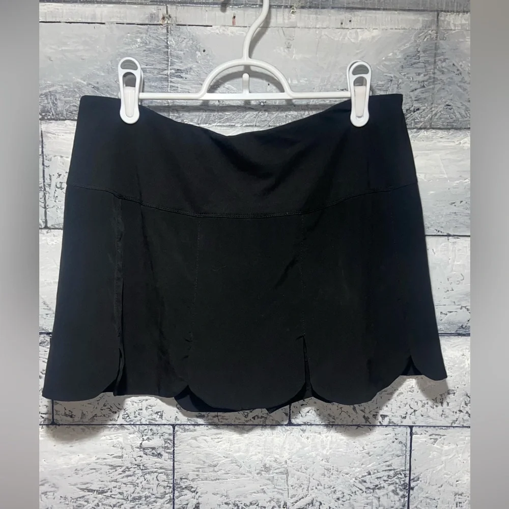 Fila Scalloped Trim Skort Black Large Built in Shorts Golf/Tennis Wear - Picture 3 of 6